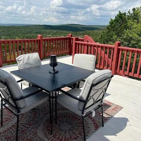 Entire 2Br 2Ba Hilltop View Home Sleeps 7 Pets 4 Acres Jacuzzi Central Ac Kingbeds Free Wifi-Parking Kitchen Washerdryer Starry Terrace Two Sunset Dining Patios Grill Stovetop Oven Fridge Onsitewoodedhiking Wildlife Coveredpatio4Pets & Birds Singing! Marble Falls Exterior photo